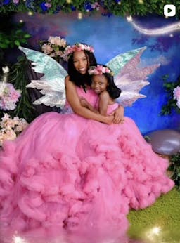 Mother-daughter fairy magic